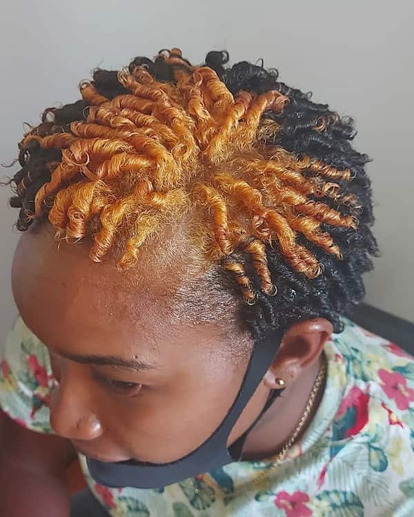 Comb Twist with Bleached Out Patch
