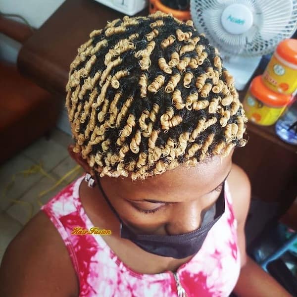 Comb Twist with Blonde Coils