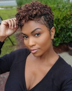 25 Stunning Short Haircuts Ideas for Older Black Women