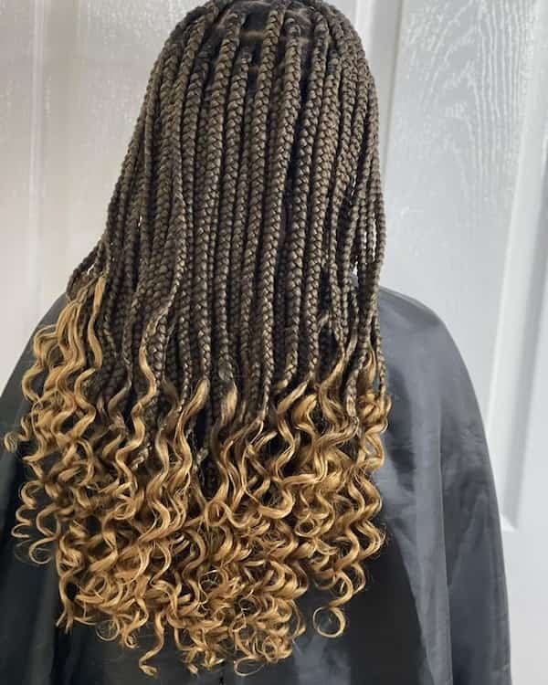 Double Colored Knotless Braids with Curls