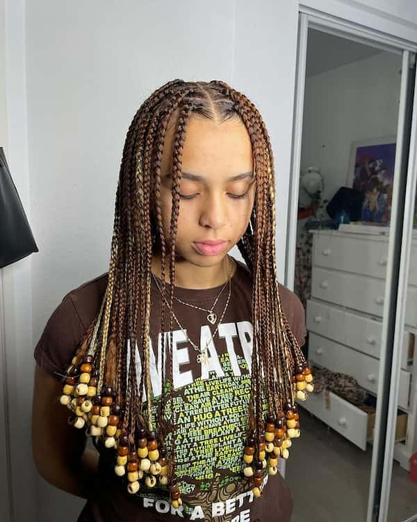 20 Protective Brown Knotless Braids To Try