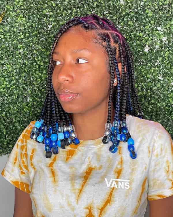 Short Knotless Braids with Mixed Colored Beads