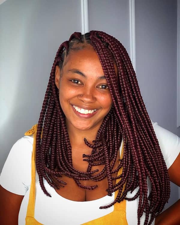 Shoulder-Length Brown Knotless Braids with Curvy Ends