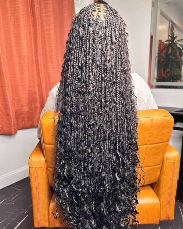 Knotless Braids with Curls