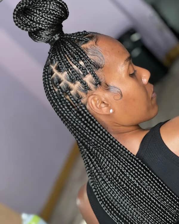 Top 15 Stunning Small Knotless Braids Hairstyles