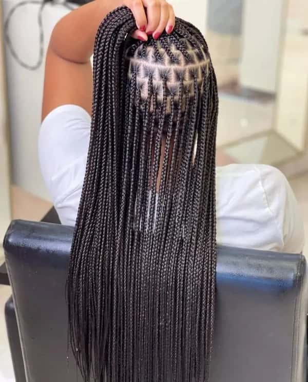 Top 15 Stunning Small Knotless Braids Hairstyles
