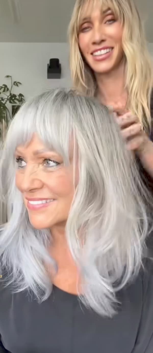 Shoulder-Length Shag