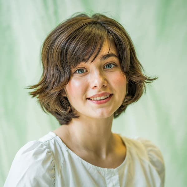 Wispy Layered Bob with Bangs