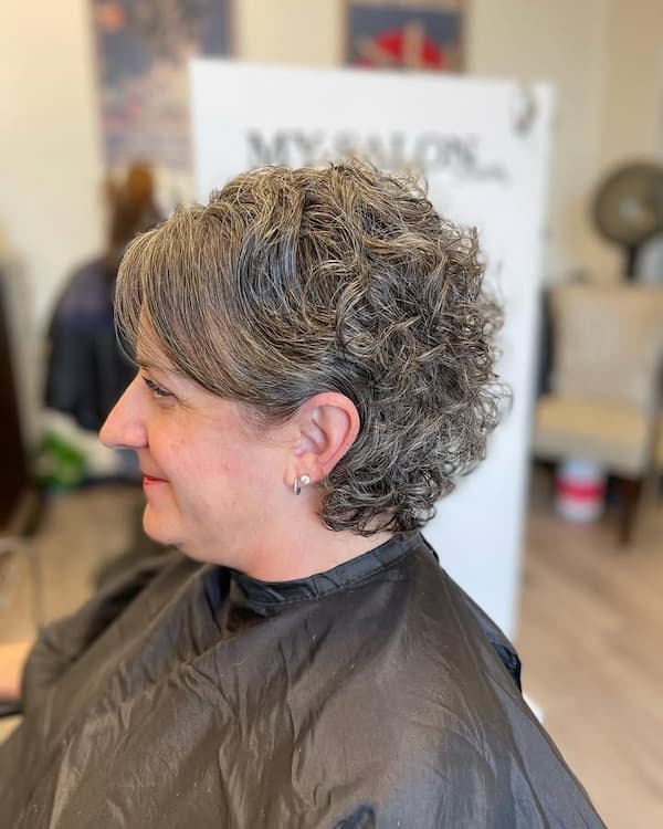 Spring-Loaded Curly Bob