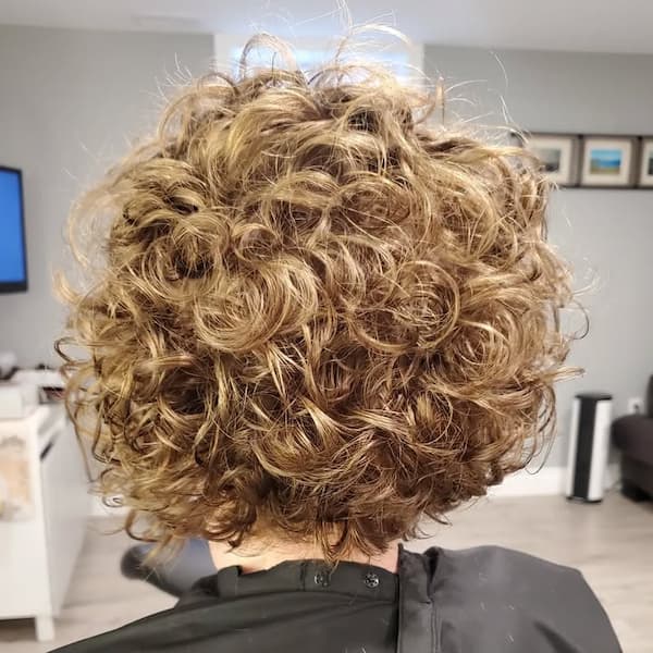 Graduated Curly Cut