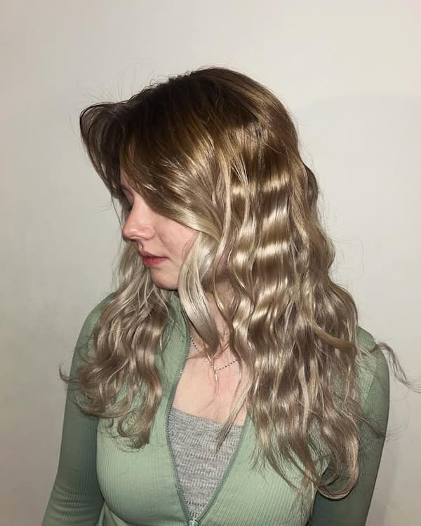 Mermaid Waves with Pearl Accessories