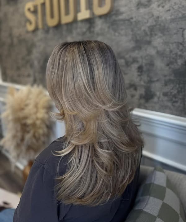 Curly Feathered Layers