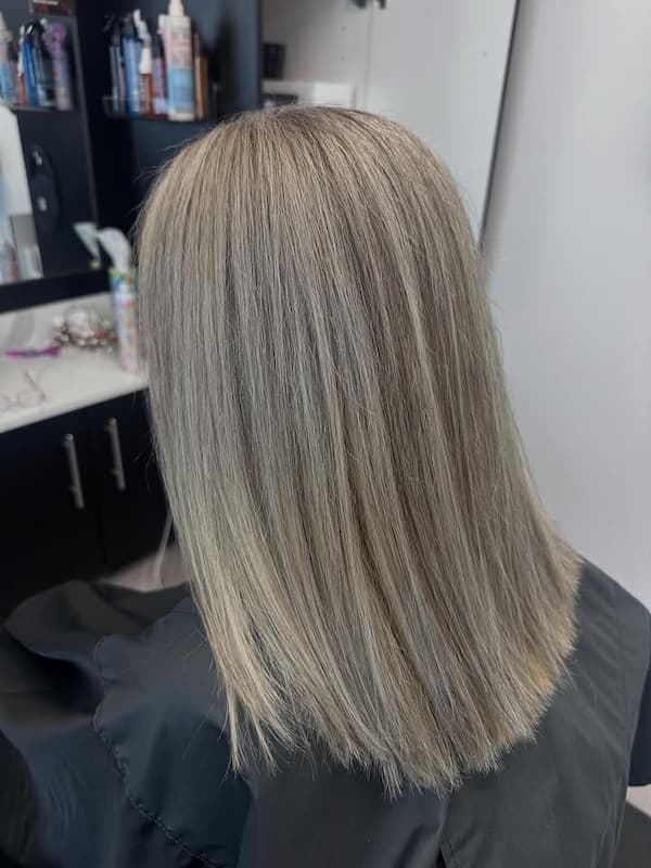 Hairstyles With Natural Flow for Gray Hair