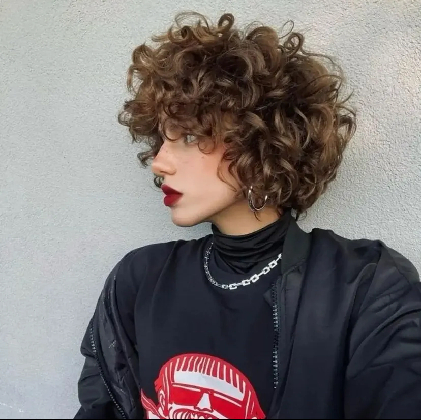 Curly crop